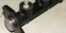 Правильная замена главного тормозного цилиндра ВАЗ 2110 своими руками